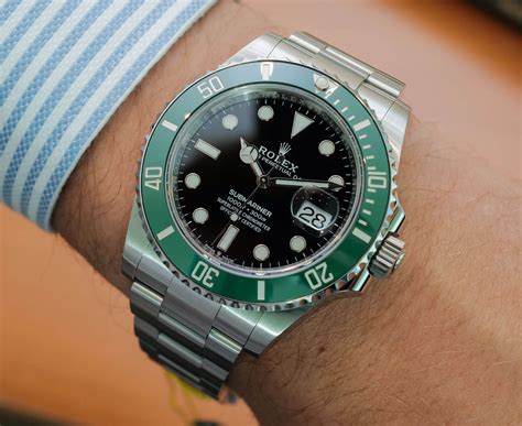 submariner rolex verde|rolex submariner price chart.